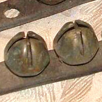 Bud shaped bell